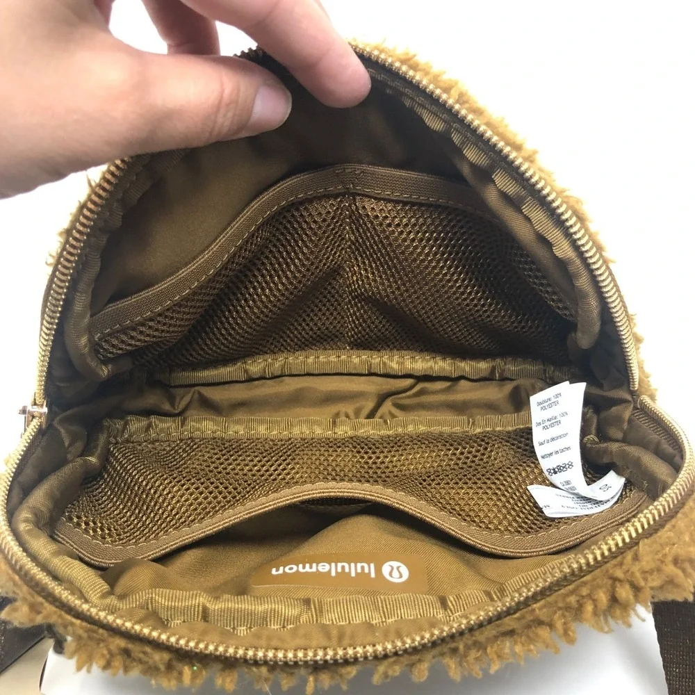 Lululemon Everywhere Fleece Belt Bag Burnt Caramel Beige One Size Small Active